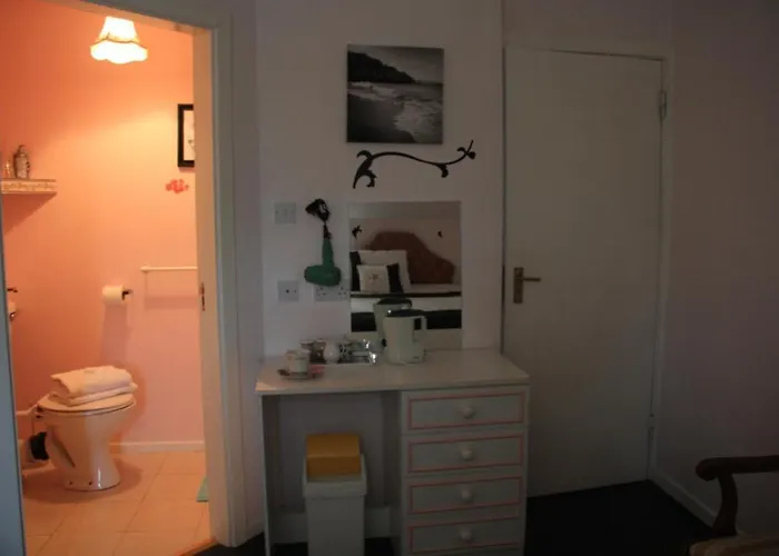 The Old School House Baile na Sceilge